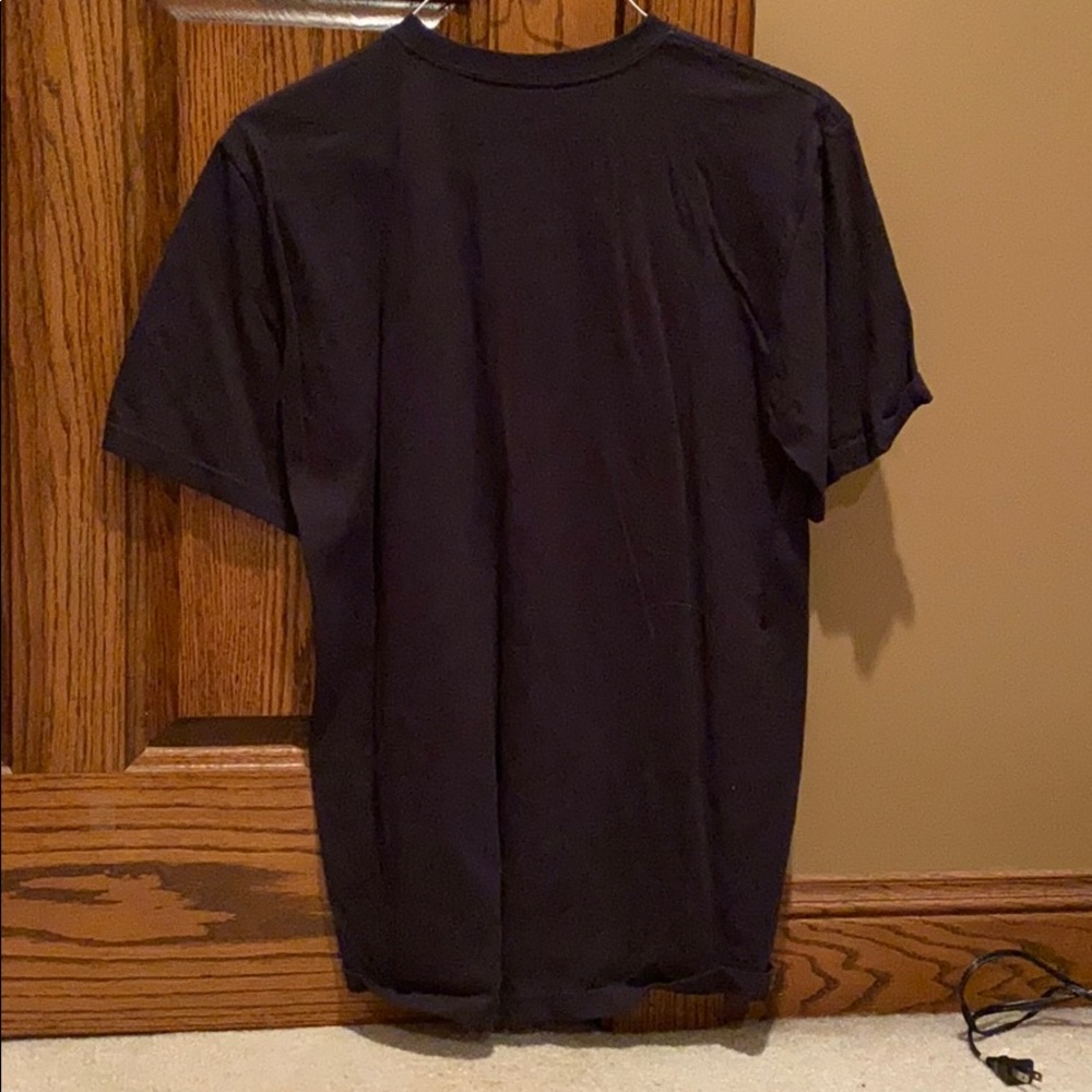 T-Shirt - Picture 3 of 3